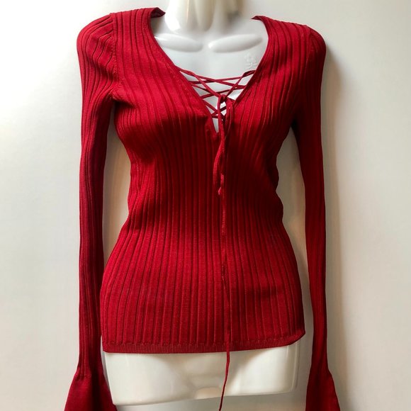 Anne.x bell sleeve sweater - Picture 1 of 2